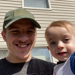 Meet your Posher, Cameron